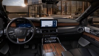 2024 Lincoln Lincoln Navigator Internal Image 2